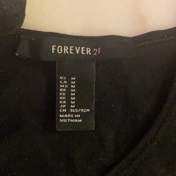 Black crop tank top - Picture 2 of 2